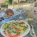 Bed & Diner Les Terrasses De La Palme