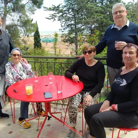 Bed & Diner Les Terrasses De La Palme